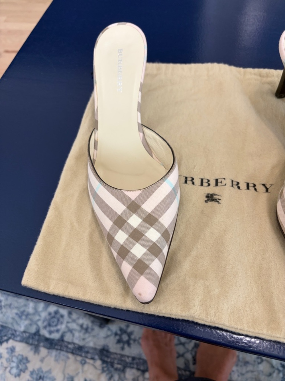 Burberry Pink Beige Checkpoint Pointed Mule Slides - Picture 3 of 3